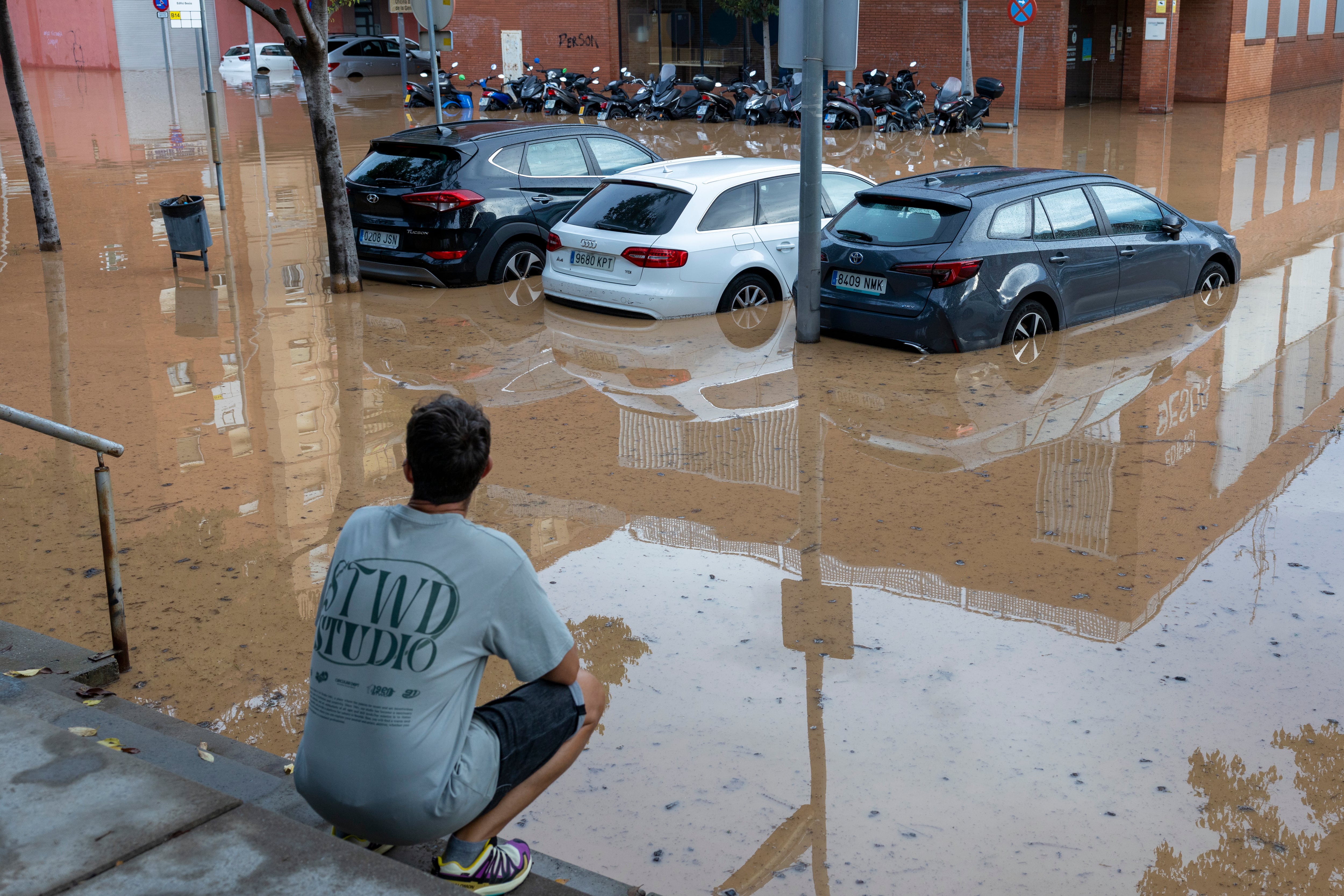 El Meteocat amplía a Barcelona y su área metropolitana el aviso rojo por lluvias torrenciales