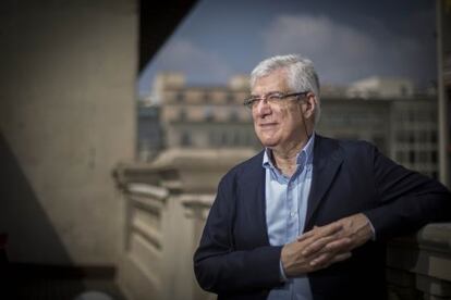Després de 45 anys d’ofici el notari López Burniol s’ha jubilat.