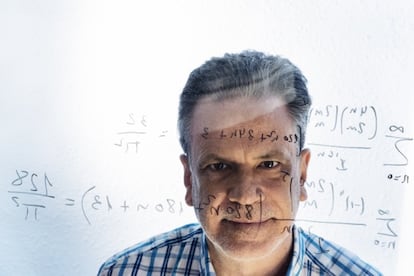 Jesús Guillera, with some of his formulas for pi.