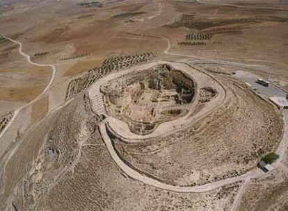 Vista aérea del lugar donde se alzaba en el pasado el palacio Herodión, donde se ha encontrado la tumba de Herodes I el Grande.