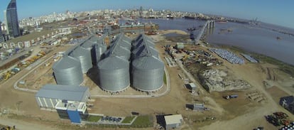 Vista a&eacute;rea de la planta de tratamiento que se va a inaugurar en el Puerto de Montevideo. 