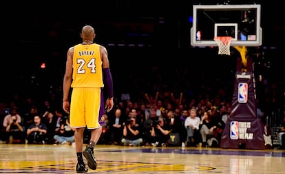 Kobe Bryant, el día de su retirada en 2016