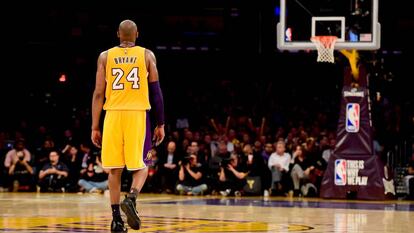 Kobe Bryant no dia em que se retirou das quadras em 2016.