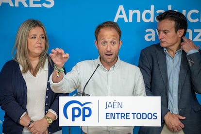 Erik Domínguez, presidente del PP en la provincia de Jaén, comparece este sábado en la sede de su partido.