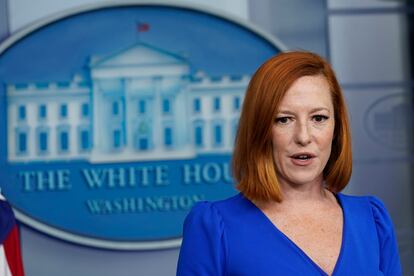 La portavoz de la Casa Blanca, Jen Psaki, en una rueda de prensa en la Casa Blanca, Washington.