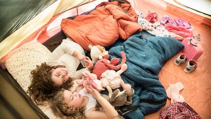 Sacos de dormir infantiles ideales para niños y niñas de campamentos de verano y para campings
