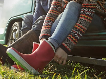 Describimos dos modelos de botas de agua para hombre y mujer con miles de valoraciones en Amazon.