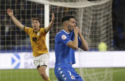 Lucas Pérez celebra un gol en Riazor.