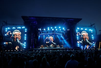 Las tres pantallas gigantes del concierto de Bruce Springsteen.