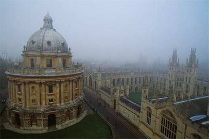 Panorámica de Oxford (Reino Unido), ciudad en la que se inspiró Robert Lidell para su novela.