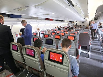 Interior de un avi&oacute;n de la compa&ntilde;&iacute;a Iberia en febrero de 2017.