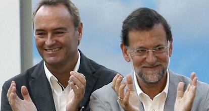 Alberto Fabra y Mariano Rajoy, en una convenci&oacute;n celebrada en el Palau de les Arts en noviembre.