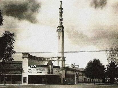 Imagen antigua del cine Lido en la colonia Condesa de la Ciudad de México.