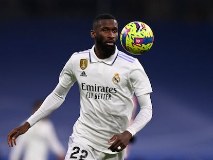 Rüdiger, en el derbi del Bernabéu del 25 de febrero.