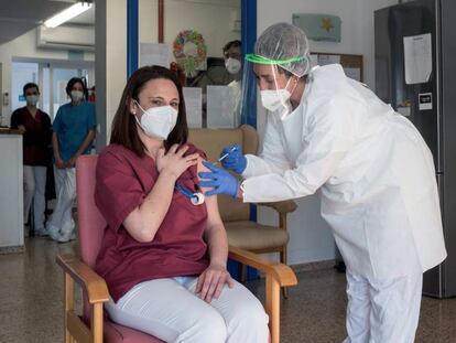 Sanidad notifica 16.716 nuevos casos y 247 muertes, mientras la incidencia sube hasta 265