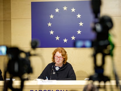 La eurodiputada Yana Toom, en rueda de prensa este miércoles para valorar la misión para estudiar el sistema de inmersión lingüística.