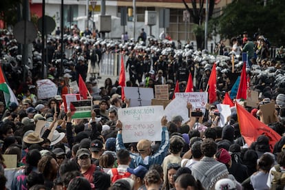 Los manifestantes exigieron vivienda digna y accesible y denunciaron el aumento de los costos en diversas colonias.