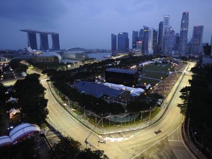Panorámica del circuito donde se corre el Gran Premio de Singapur durante los entrenamientos