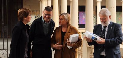 Gemma Rigau, Manuel Pérez, Teresa Cabré i Joandomènec Ros, en la presentació.