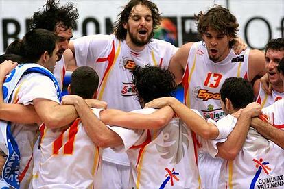 España celebra su apoteósico triunfo frente a Lituania (89-67).