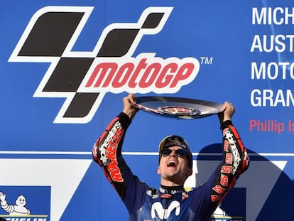 Maverick Viñales, en el podio del GP de Australia.