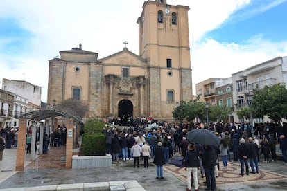 Funeral por la educadora social Belén Cortés en su localidad natal, Castuera (Badajoz), el pasado martes.