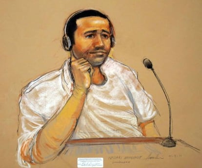 Dibujo del preso Abd-el Rahim al Nashiri, durante una audiencia en la base de Guantánamo.