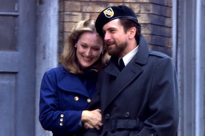 El cazador 

La leyenda de Meryl Streep escribió su primera página en este controvertido filme de Michael Cimino, uno de los primeros en abordar el trauma que experimentaban los soldados participantes en la guerra de Vietnam. Fue el mismísimo protagonista de la cinta, Robert De Niro, quien apostó por aquella veinteañera semidesconocida para interpretar a su interés amoroso.