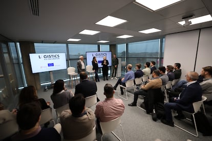 Logistics 4.0 Incubator es la primera incubadora española enfocada en logística 4.0, con 59 proyectos incubados y un 89,8% de supervivencia más allá de los dos años.