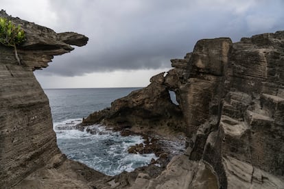 Tras más de tres décadas de incumplimiento, lo que exigen actualmente “es un deslinde, expropiación de los terrenos, la instalación de un cuartel de vigilantes y el comienzo de un plan de manejo comunitario para la Reserva Natural, Marina y Arqueológica Cueva del Indio", explican las organizaciones.