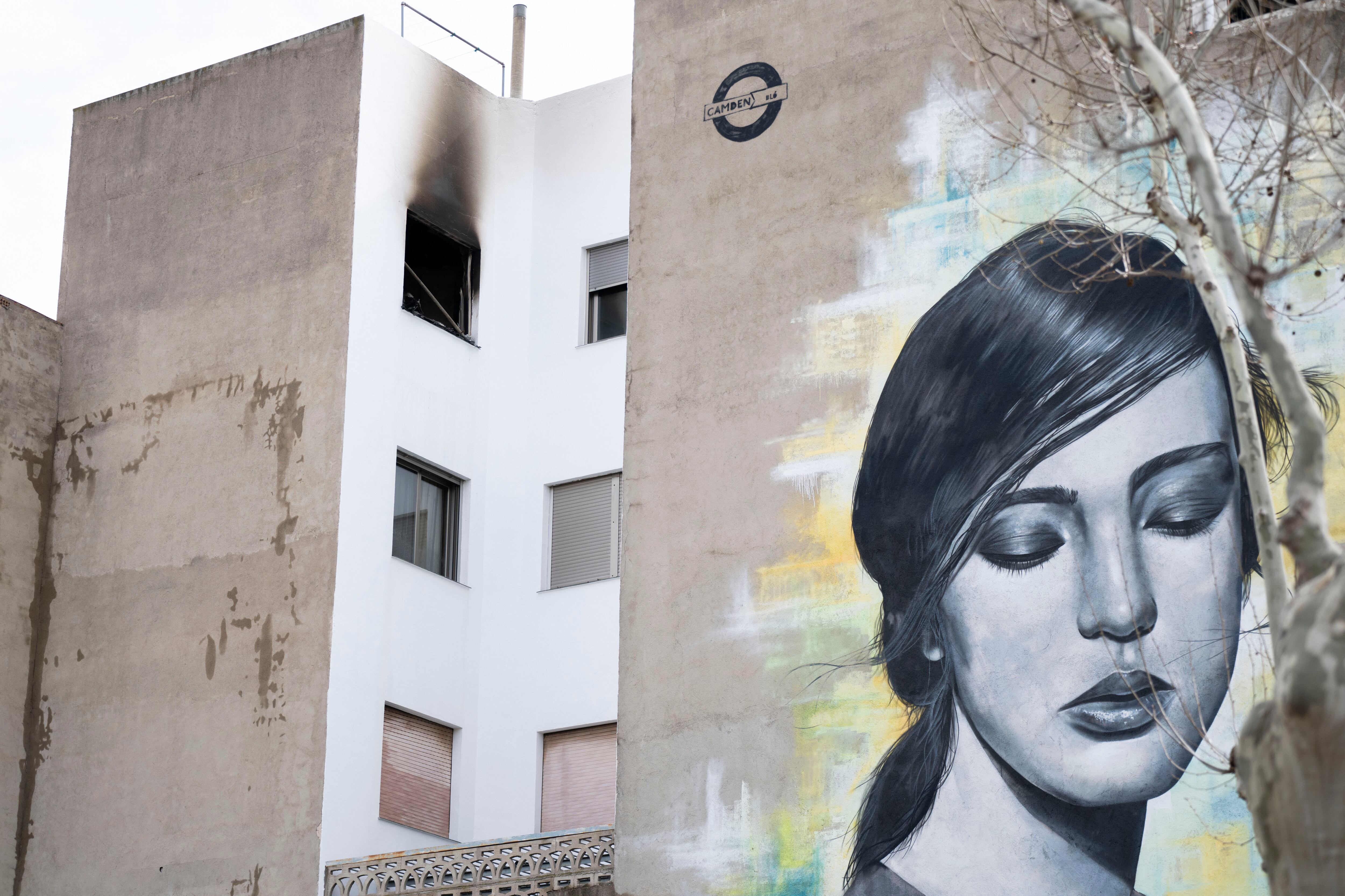 Una fallecida y cuatro heridos en el incendio de una vivienda en Benicarló