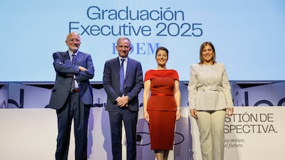 De izquierda a derecha, el empresario Juan Roig, el director ejecutivo de Hewlett-Packard, Enrique Lores, Hortensia Roig y Elena Fernández.