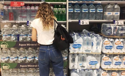 Plastic water bottles in a Madrid supermarket.