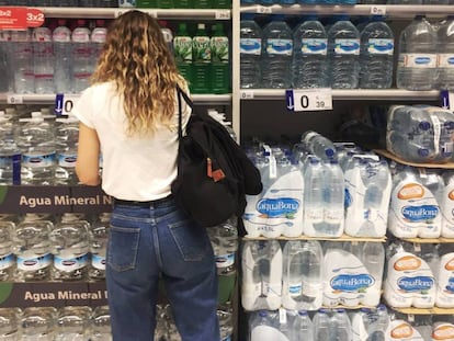 Plastic water bottles in a Madrid supermarket.