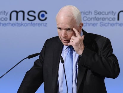 El senador John McCain, el viernes en M&uacute;nich