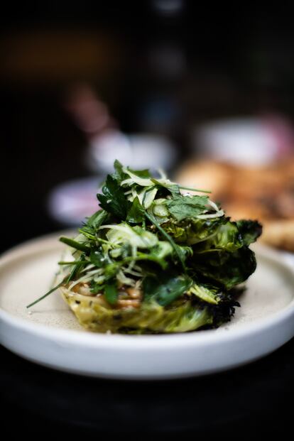 La ensalada de corazón de lechuga.