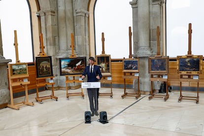 The Minister of Culture, Ernest Urtasun, in the act of restitution of the seized works, this Thursday at the Prado Museum in Madrid.