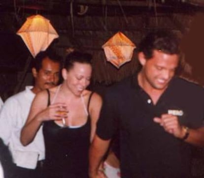 Luis Miguel junto a Mariah Carey en un restaurante de La Condesa en 2001.