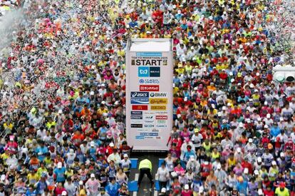 Salida del maratón de Tokio. 