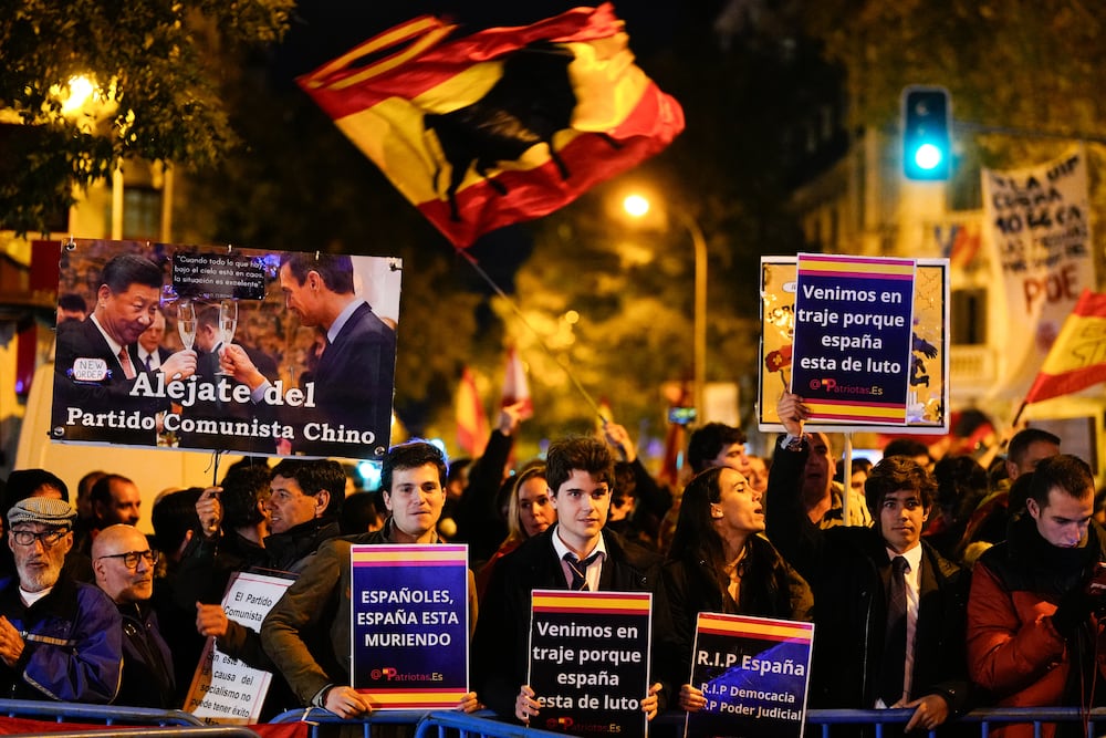 La derecha gana terreno en la batalla ideológica más allá de las urnas ...