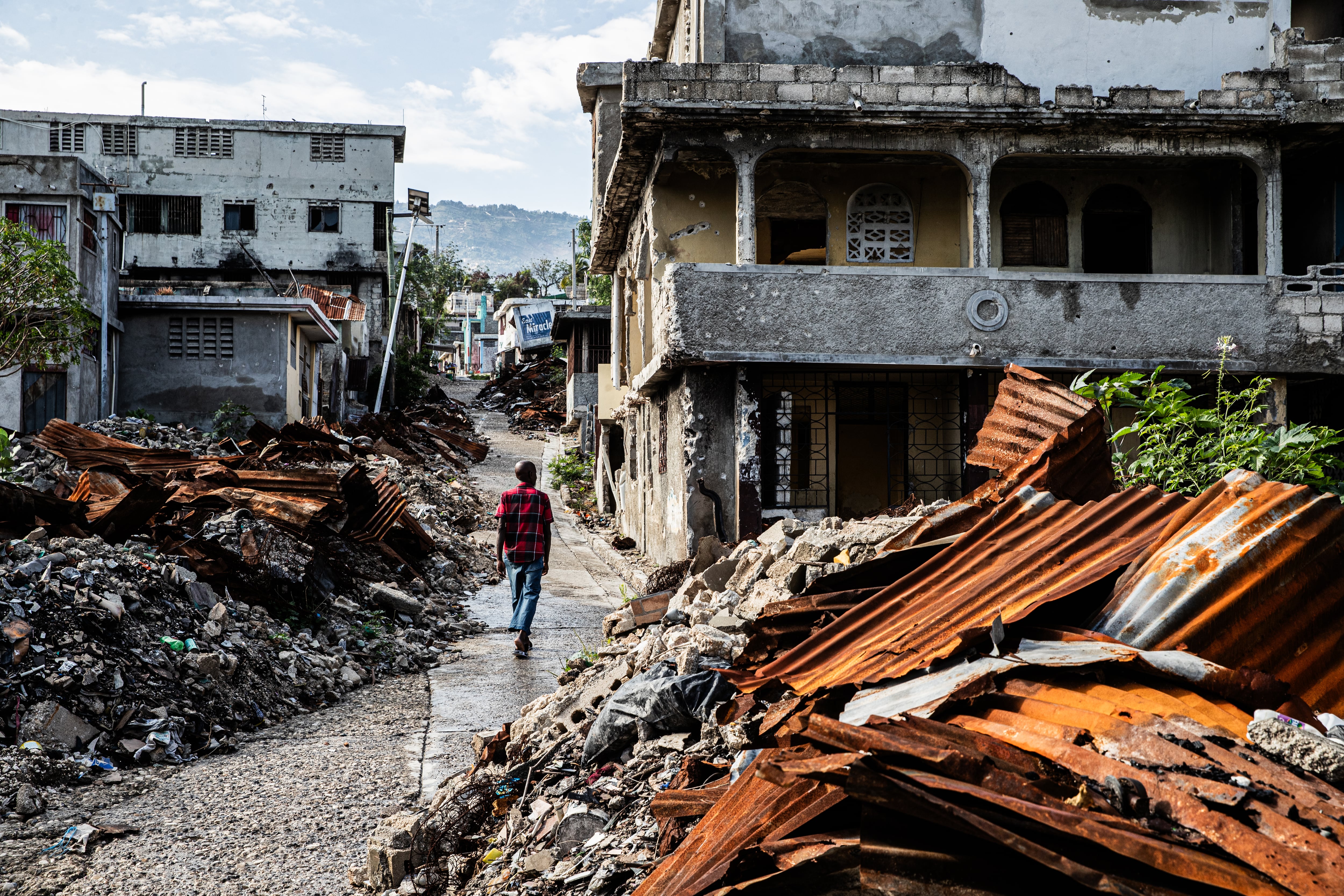 Escombros de edificios en el barrio de Solino, en Puerto Príncipe, en enero de 2026.