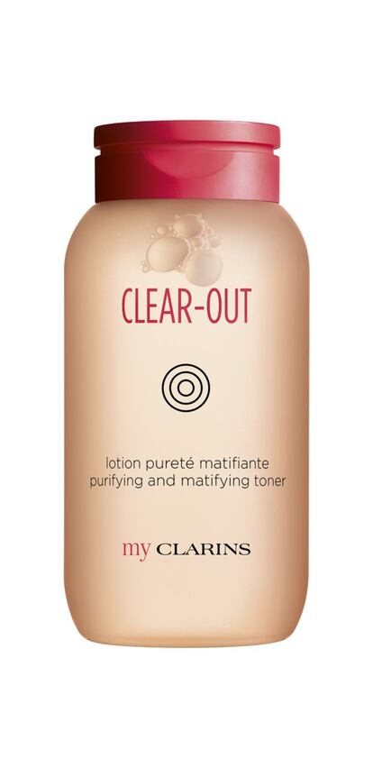 Dentro de la gama My Clarins: Clear-Out Lotion Pureté Matifiant, es una poción de frutas, plantas y flores que reequilibra la piel, afina su textura y la ayuda a librarse de los brillos. El secreto está en los ingredientes, a base de agua de coco bío y de un extracto de rosa de los Alpes, que ayuda a que la piel tenga luminosidad saludable. Otro plus: el envase rosa escarchado, compuesto de un 25% de plástico reciclado, con una tapa que contiene un 36% menos de plástico. Precio: 20 euros. www.clarins.com.