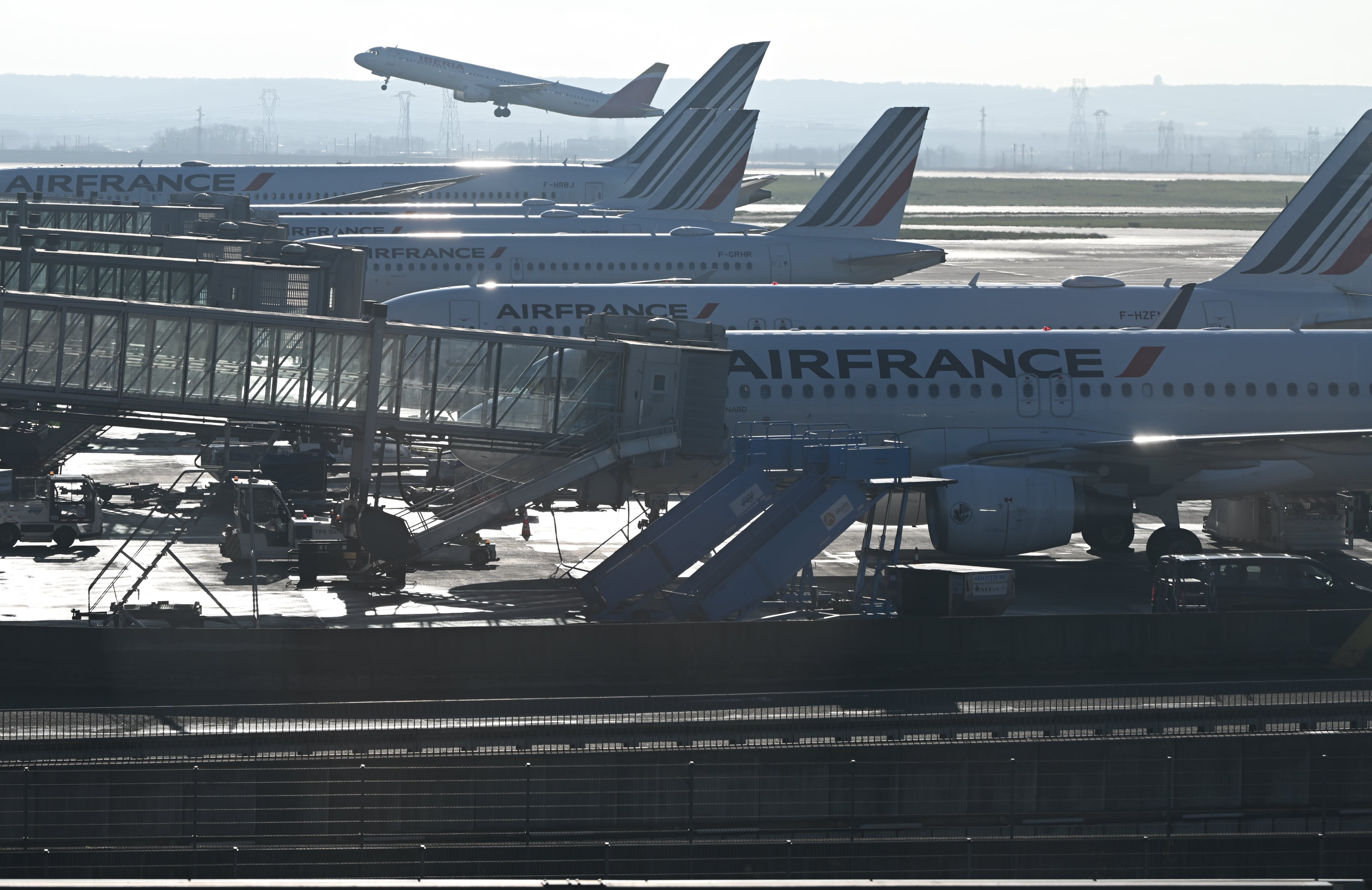 Francia investiga la manipulación en los termómetros del aeropuerto Charles de Gaulle por apuestas en Polymarket
