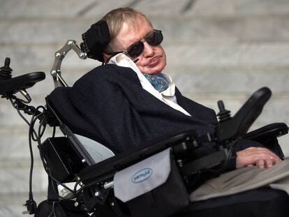 El astrofísico británico Stephen Hawking