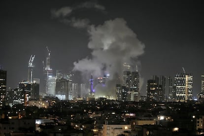 Varios misiles iraníes impactaban este viernes en Tel Aviv.