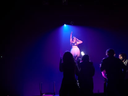 Escena de la obra 'Cacophony', en la Sala Beckett.