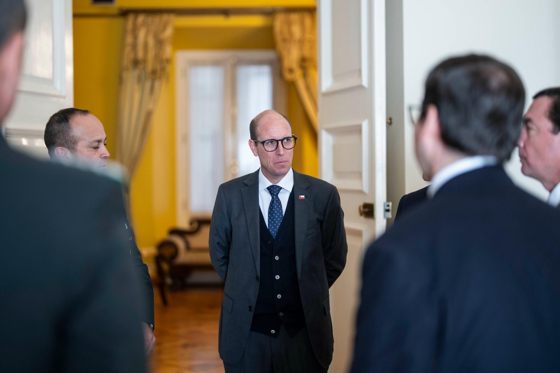 El ministro de Seguridad de Kast respalda el uso de armas de fuego: “Las personas que quieran tener, cumpliendo toda la ley, lo pueden hacer”