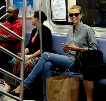 Karlie Kloss.

La supermodelo también ha sido pillada en el metro de Nueva York.