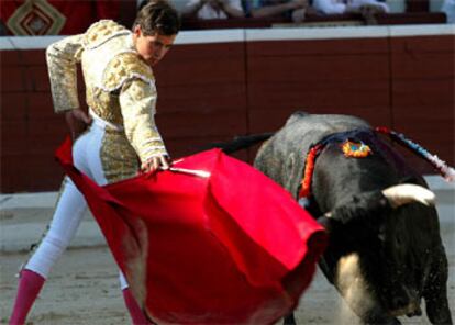 César Jiménez, en un momento de la corrida de ayer.