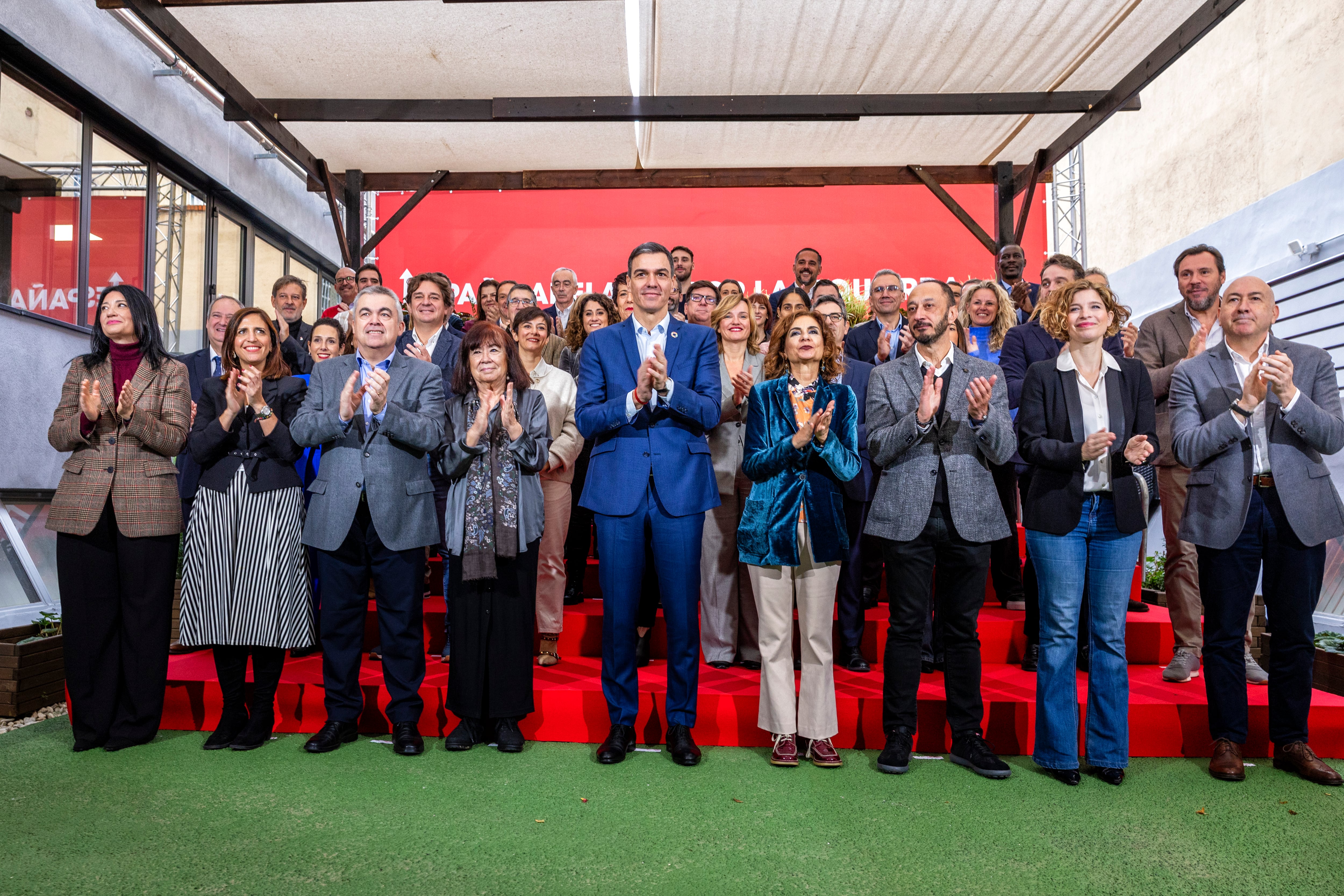 El PSOE de Madrid allana el camino para el desembarco de Óscar López mientras sube la tensión en Aragón 